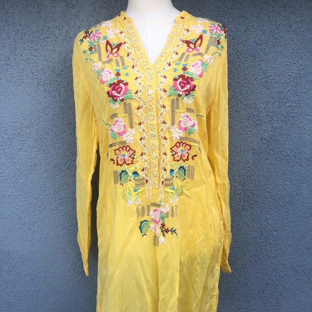 Johnny Was embroidered tunic size s